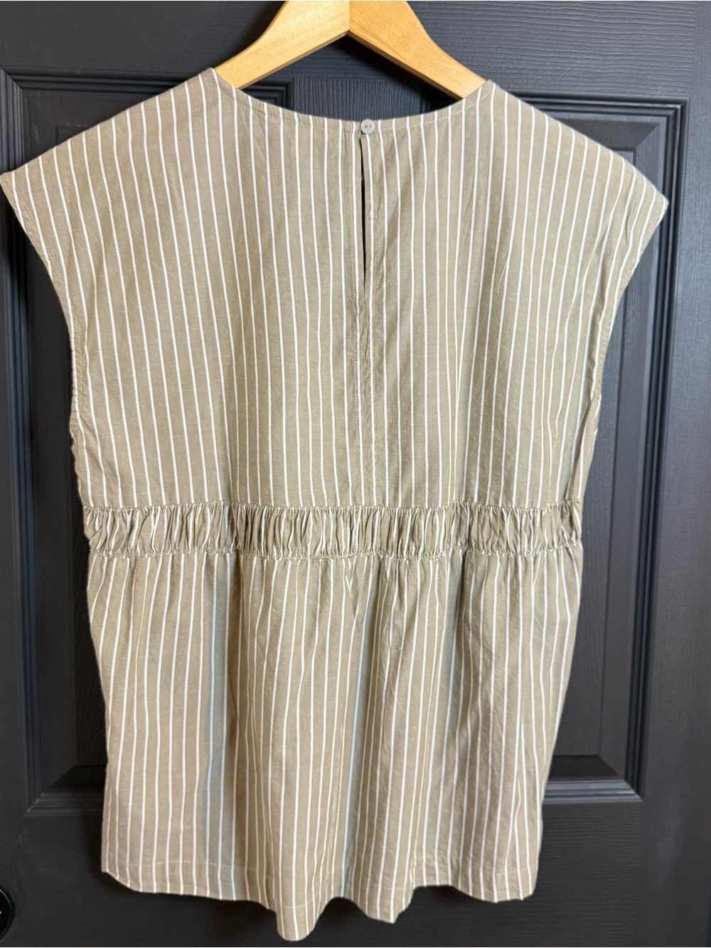 Lucky Brand Olive Striped Tie-Front Cap Sleeve Blouse - Picture 5 of 7